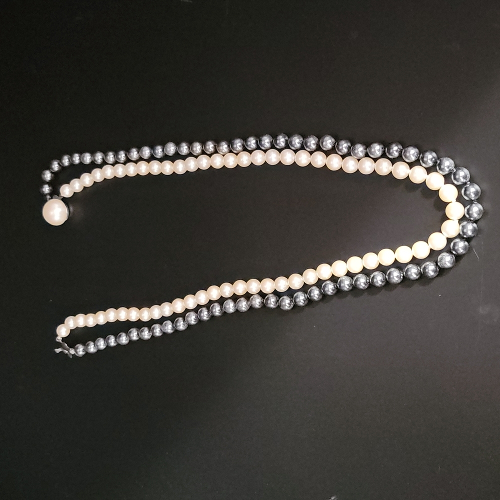 Vintage Two Strand Gray/Cream Faux Pearl Necklace 21" - Picture 4 of 6